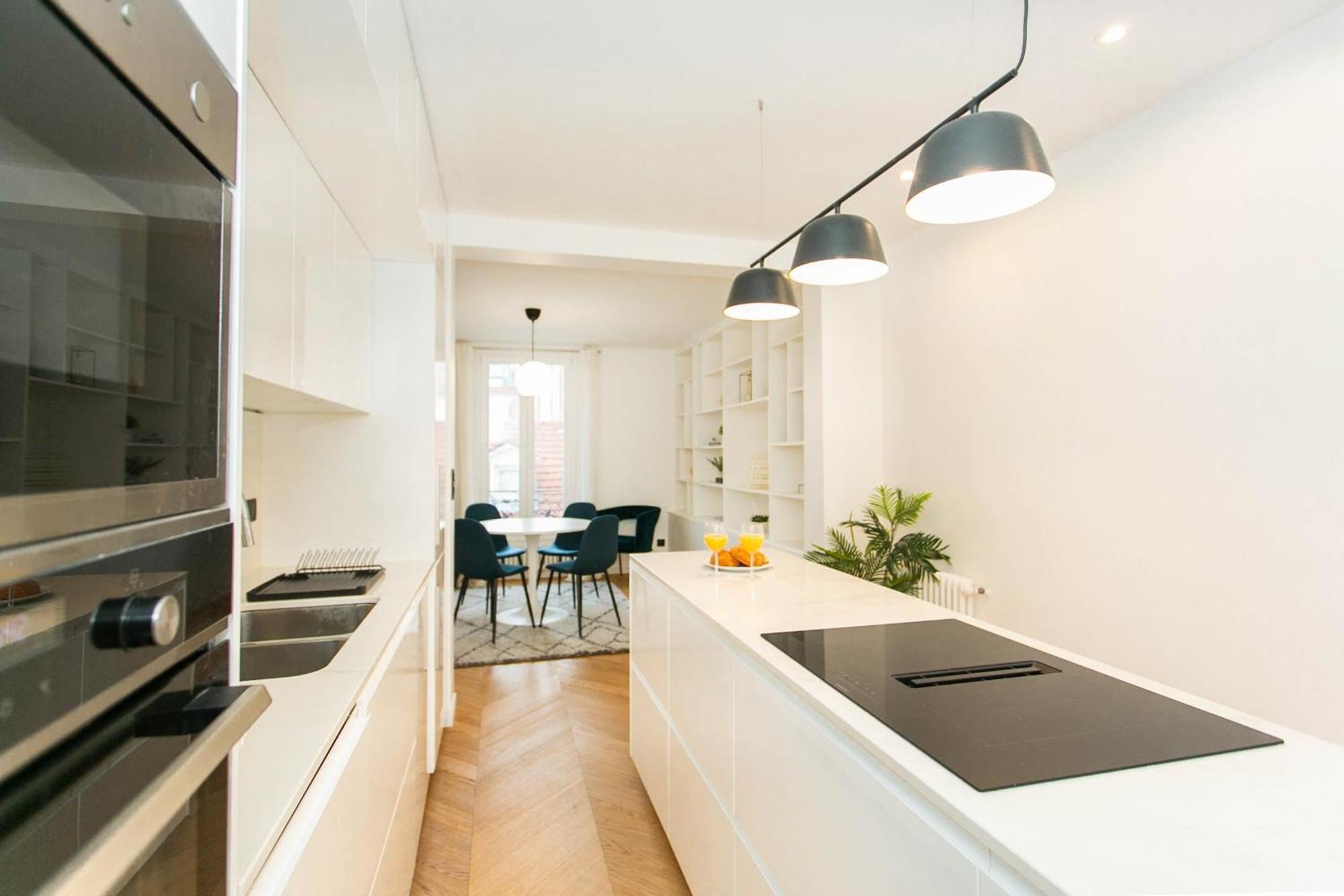 Haussmann - 2Br Near Champs-Elysees - Cityapartmentstay Paris Exteriör bild