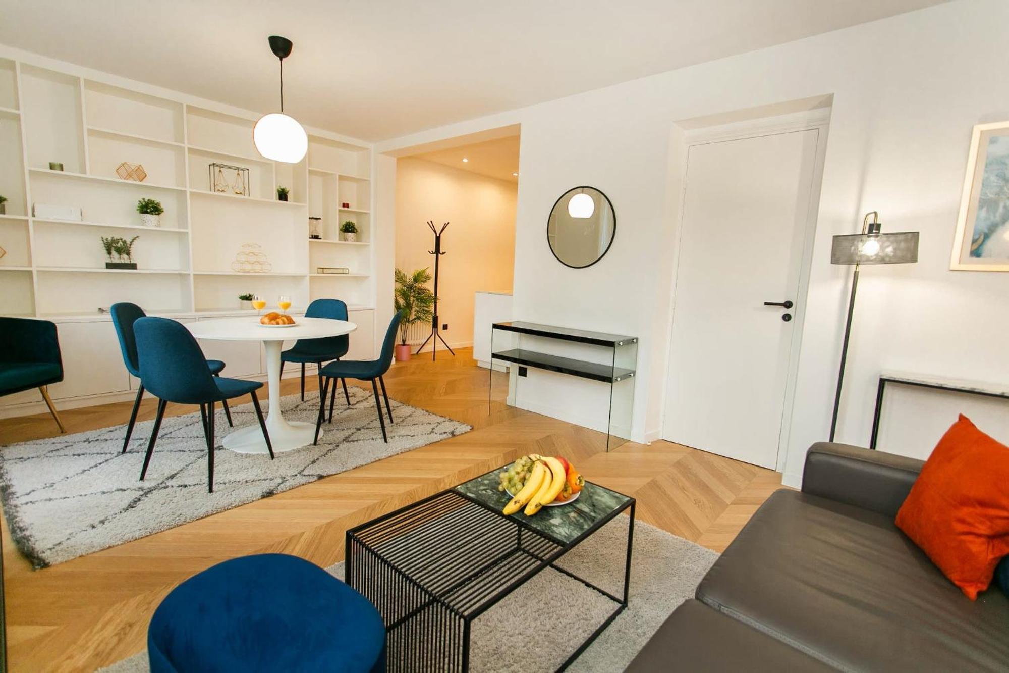 Haussmann - 2Br Near Champs-Elysees - Cityapartmentstay Paris Exteriör bild