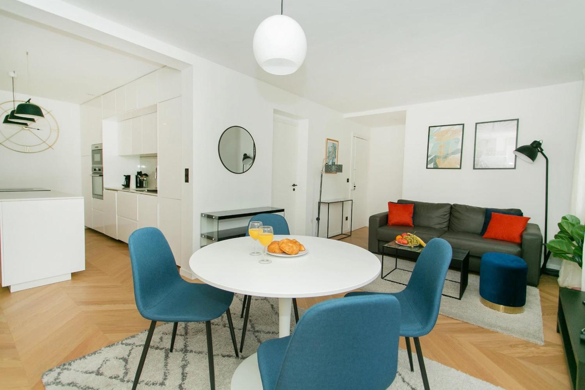 Haussmann - 2Br Near Champs-Elysees - Cityapartmentstay Paris Exteriör bild